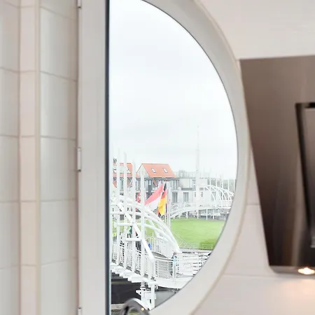 Meckis Panorama-suiten In Der Residenz Waterkant * 이젠스